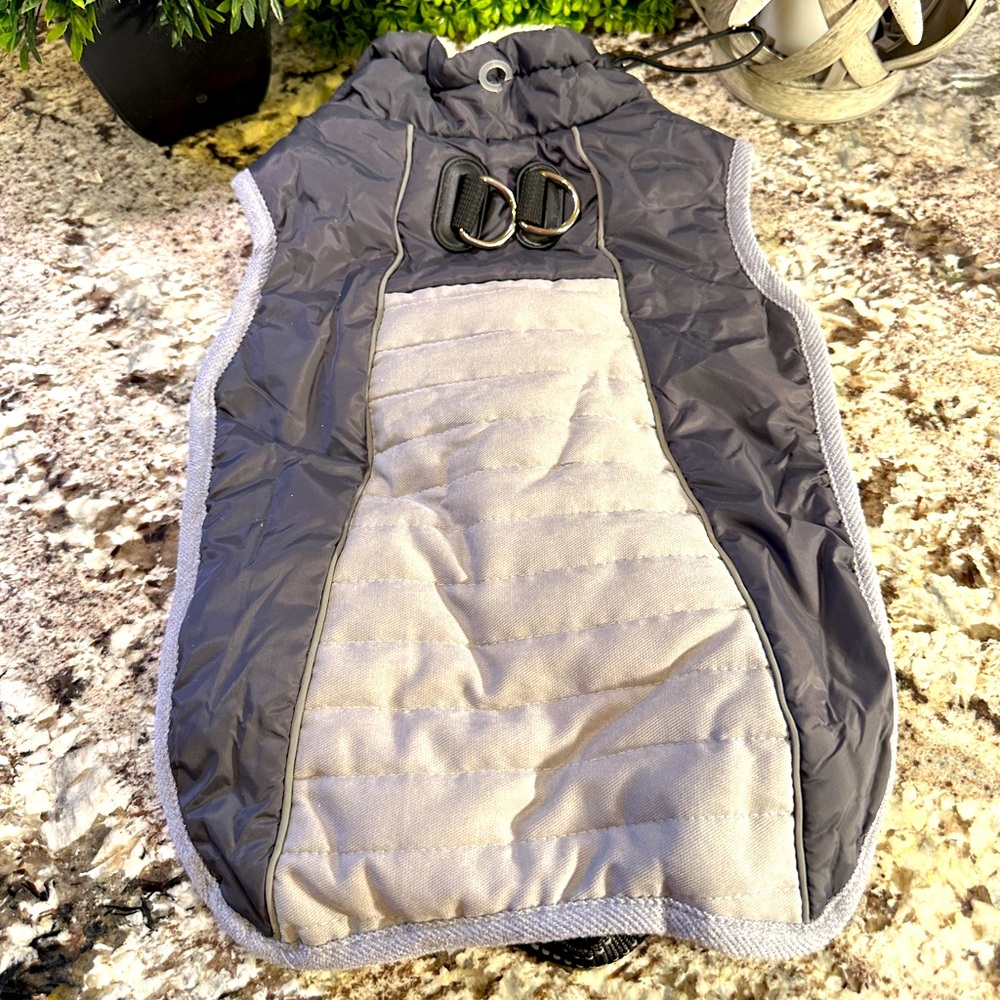 Dog Coat NWOT‎ Size Medium